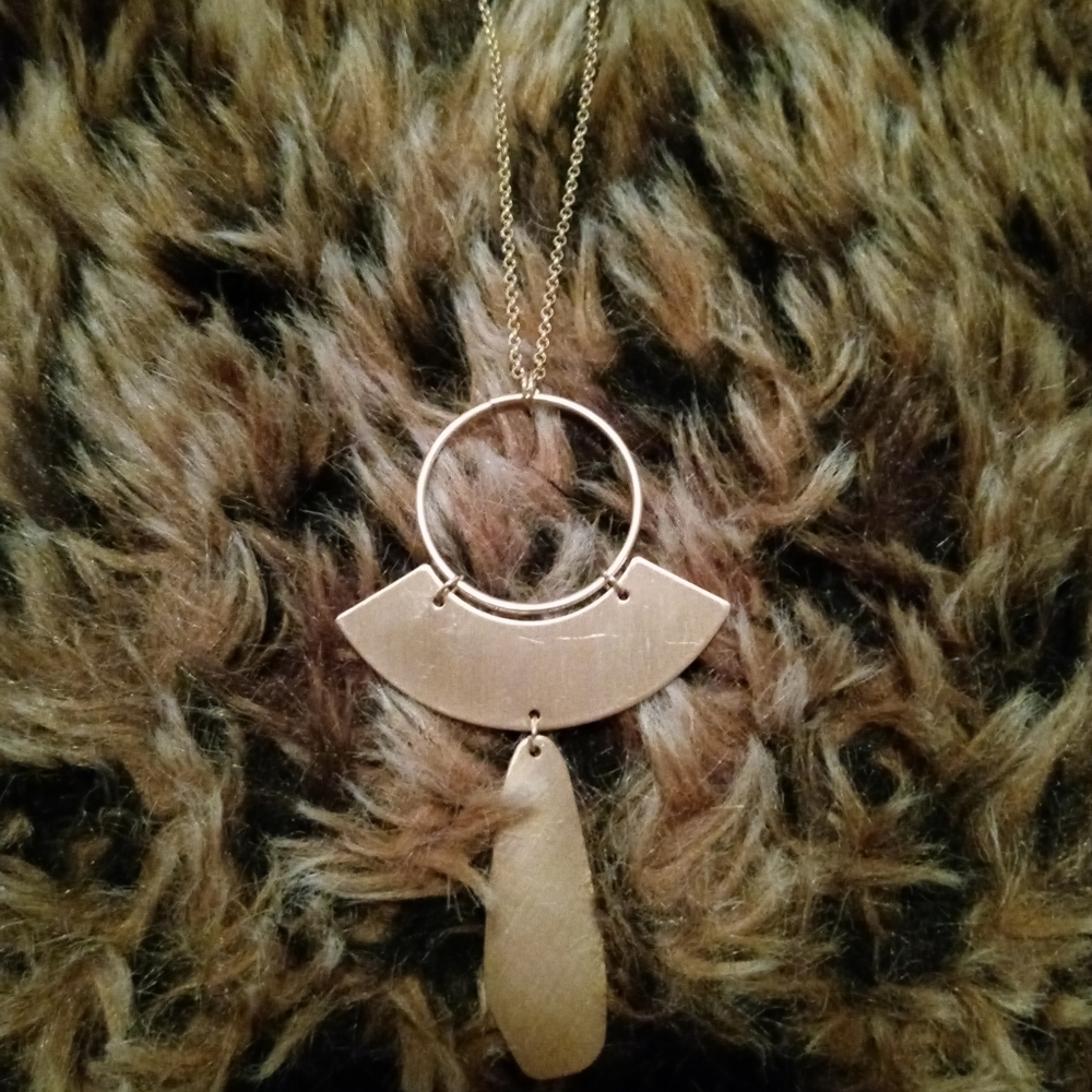 Long Universal Thread necklace - Picture 3 of 3